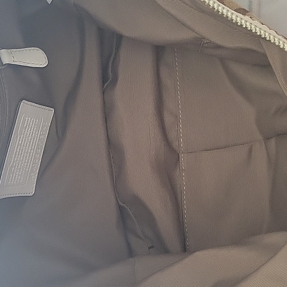 Coach| Monogram canvas hobo crossbody bag - Picture 10 of 11